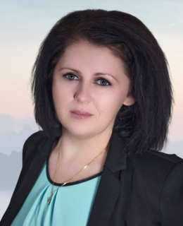 Julie - Familien- und Ahnenarbeit - Coaching - Hellsehen - Beruf und Finanzen - Wahrsagen